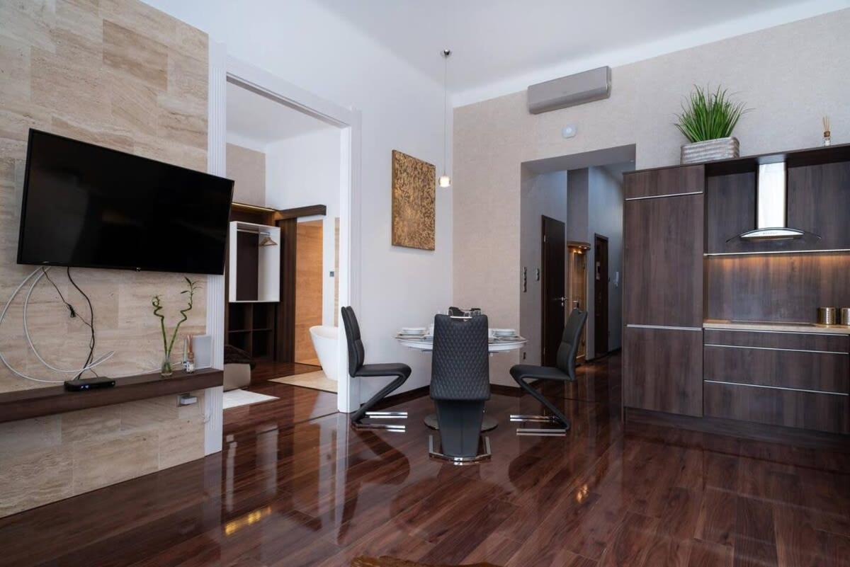 Central Luxy Design Apartment Βουδαπέστη Εξωτερικό φωτογραφία